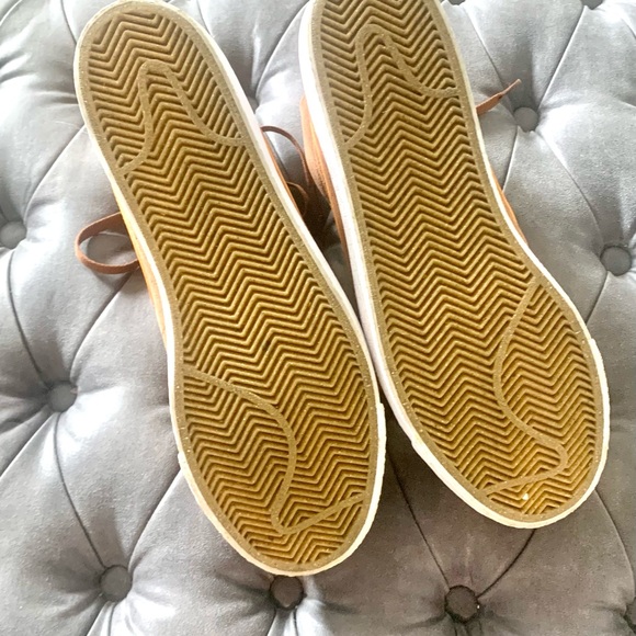 Men’s Nike SB Zoom Blazer Mid Skate Shoe - Picture 4 of 4